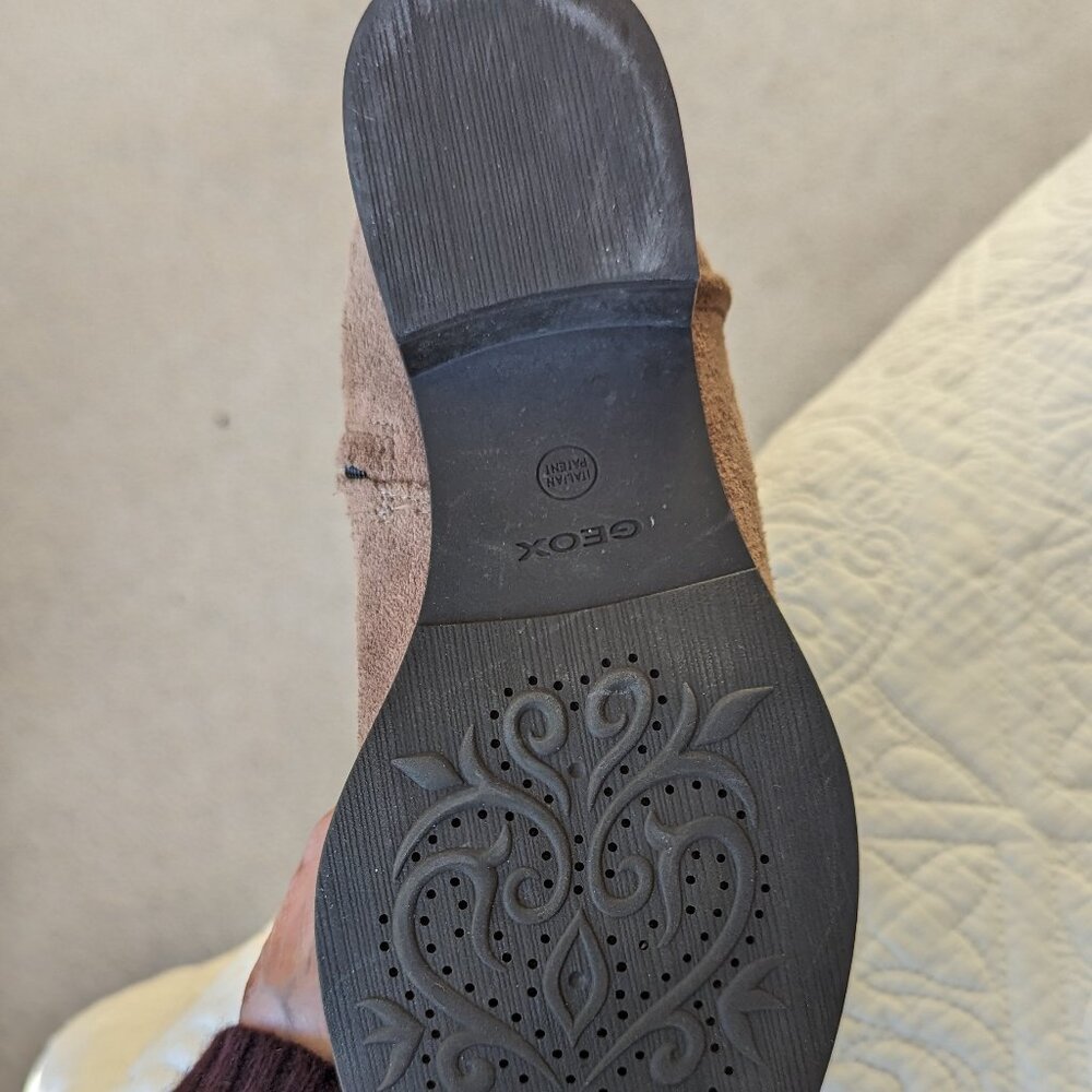 GEOX suede boots- size 38.5 Made in Italy - Picture 11 of 12